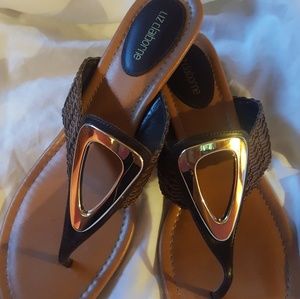 Liz Claiborne sandles with Gold embellishment